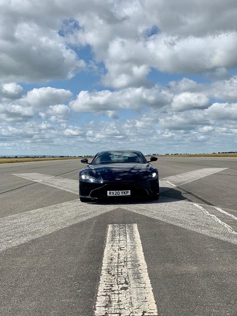 Aston_Reading's tweet photo. X marks the spot 😍.
We love this shot of our beautiful demo, the @astonmartin #Vantage, on the runway.
Great times with @autovivendi at @VMax200mph.
#AstonMartin #HROwenAstonMartin #HROwen #Cheltenham #Reading #beautifultodrive #beautifulwontbetamed #vmax200 #autovivendi https://t.co/J8XfcevVoF