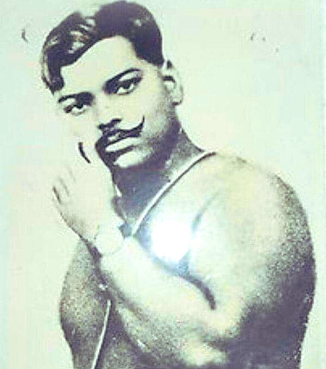 शहीदों की चिताओं पर लगेगें हर बरस मेले
वतन पर मरनेवालों का यही बाक़ी निशाँ होगा। 

अमर शहीद पराक्रमी चंद्रशेखर आज़ाद जी को शत शत नमन 🙏

 #ChandrashekharAzad
