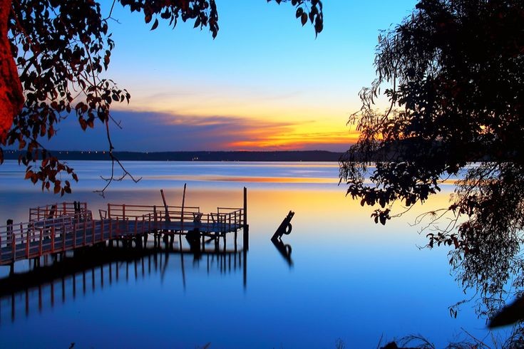 ErikaMargot7's tweet photo. ✨Paraguay ✨🇵🇾
#SaltosDelMonday💦
#ReduccionesJesuíticas🕌
#PalacioDeLópez🏰
#LagoYpacaraí🌅 https://t.co/QHsxyHi9r4