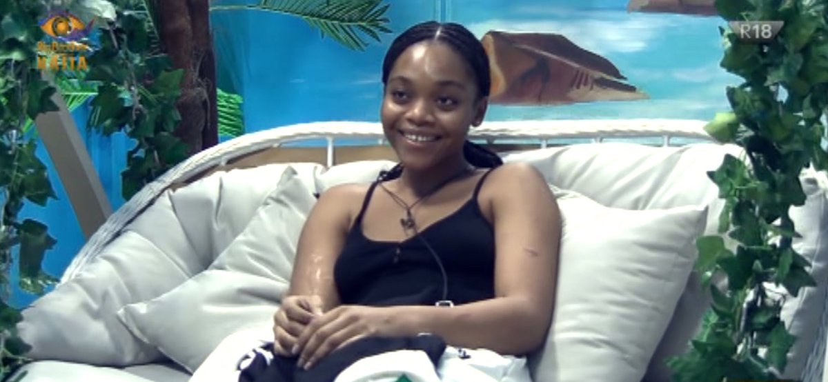 BalogunDavinso1's tweet photo. Most people are just furious that Eric choosed Lilo over Erica, but ko necesstry 🤣🤣 nobody can resist this girl, 
Like for Erica 
Retweet for Lilo
#bbnaijalockdown2020 
#Lilovers 
#lilothequeen https://t.co/p0CRSkNcXS
