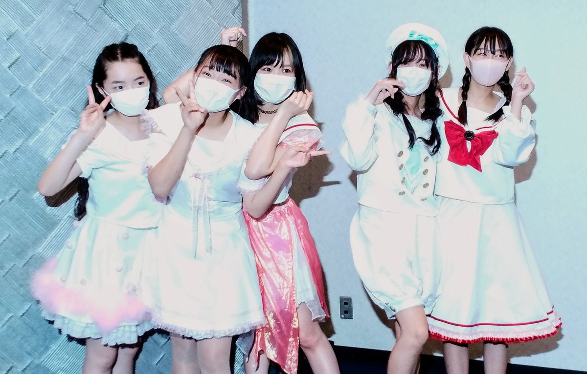 momonga2375's tweet photo. 今、靴について突っ込み中です。。🍺🍺🍺🍺🍺
#本間菜穂 #夕月朝葉 #花咲らな #鳥羽加奈子 #いちごみるく色に染まりたい #NoSateLight
#いちみるフォトMVP ⑩
#石田美羽 作 新キャラ #ヒヨコタン #かわちい #拡散希望 https://t.co/lwD5JLoq2y
