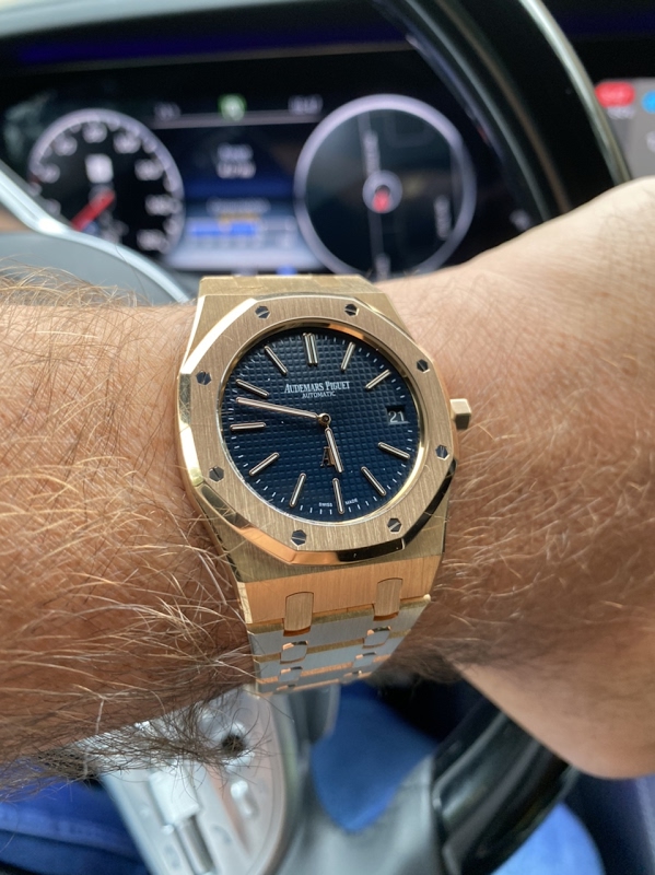 PuristSPro's tweet photo. My 15202OR fresh from service
https://t.co/nhki8FQgPU
#AudemarsPiguet
#AP15202 #RoyalOak #RoyalOakJumbo https://t.co/rPab2YnvHK