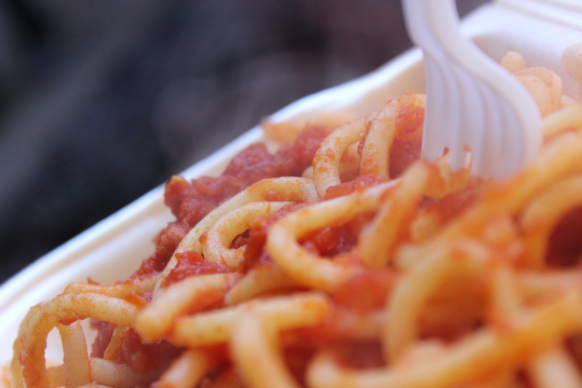 ComitesP's tweet photo. Oggi una deliziosa💊della cucina e storia abruzzese: lo sapevi che la famosa pasta all'amatriciana ha le sue radici qui? La provincia di Rieti è stata istituita solo nel 1927 ed Amatrice è stato fino allora abruzzese! @_MiBACT  @IICParigi #ViaggioInItalia #EstateItaliana https://t.co/0QPprjNfEk