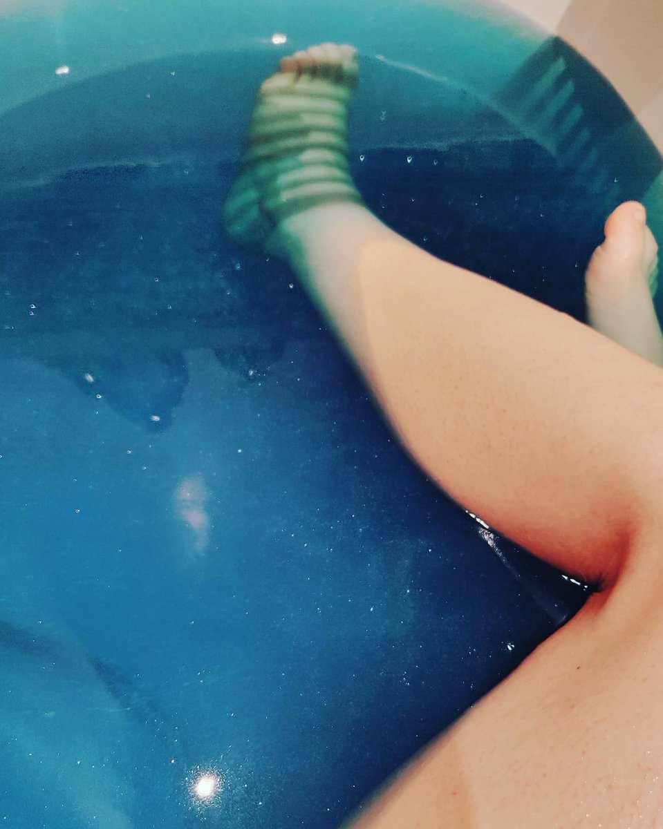 Lauzlanille's tweet photo. #Intergalactic #bathbom #Lush 🌌✨ https://t.co/BP09n1q1hT