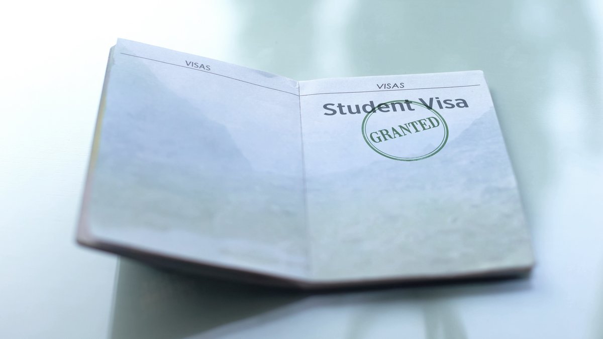 i2oz_visas's tweet photo. Great news for students wanting to study in Oz...

https://t.co/3wtkmXm8QH

#Australia #StudentVisa #Visa #Immigration #Oz https://t.co/eCiZ65NVdD