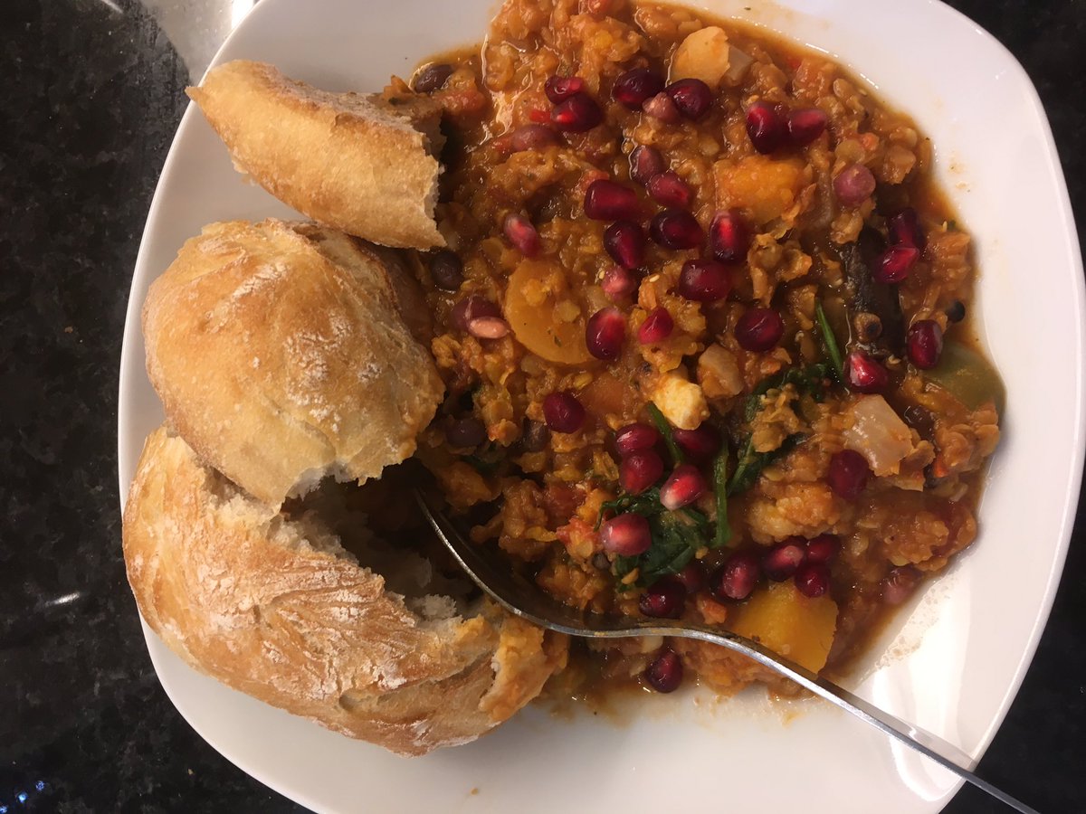 Y Dynes Darllen The Library Lady Ⓥ 🏴󠁧󠁢󠁷󠁬󠁳󠁿 tweet media