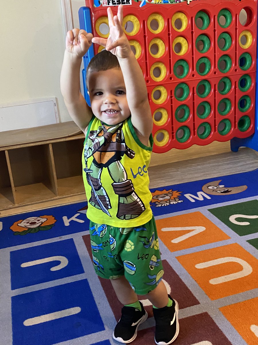 Unique Little Hands tweet media