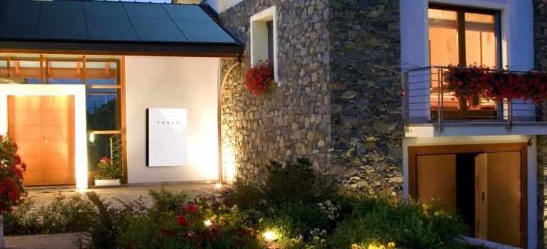 CarterElectrics's tweet photo. We are now approved installers of #Teslapowerwall batteries. Store cheaper #electricity and energy generated by your #solarpv. Find out more https://t.co/vrY9VrrmHI
#cheaperenergy #greenerenergy #rdguk https://t.co/yN2ducBLbH