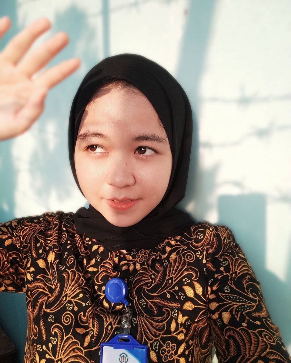 ansa_irena's tweet photo. Gabisa bngt liat spot yg bagus lgi kerja juga hayu weee😂 #malamjumat #kamismanis https://t.co/MgeyGsLmpY