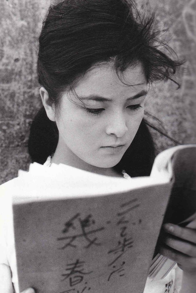 島倉千代菊 A Twitter 倍賞千恵子さん 撮影 秋山庄太郎氏 実家の縁先にて ご両親と語らいのひととき Skdの同期生 山中みゆきさん 榊ひろみさんと 昭和38年 島倉千代菊 A Twitter 倍賞千恵子さん 撮影 秋山庄太郎氏 実家の縁先にて ご両親と語らいのひととき Skdの同期生 山中みゆきさん 榊ひろみさんと 昭和38年