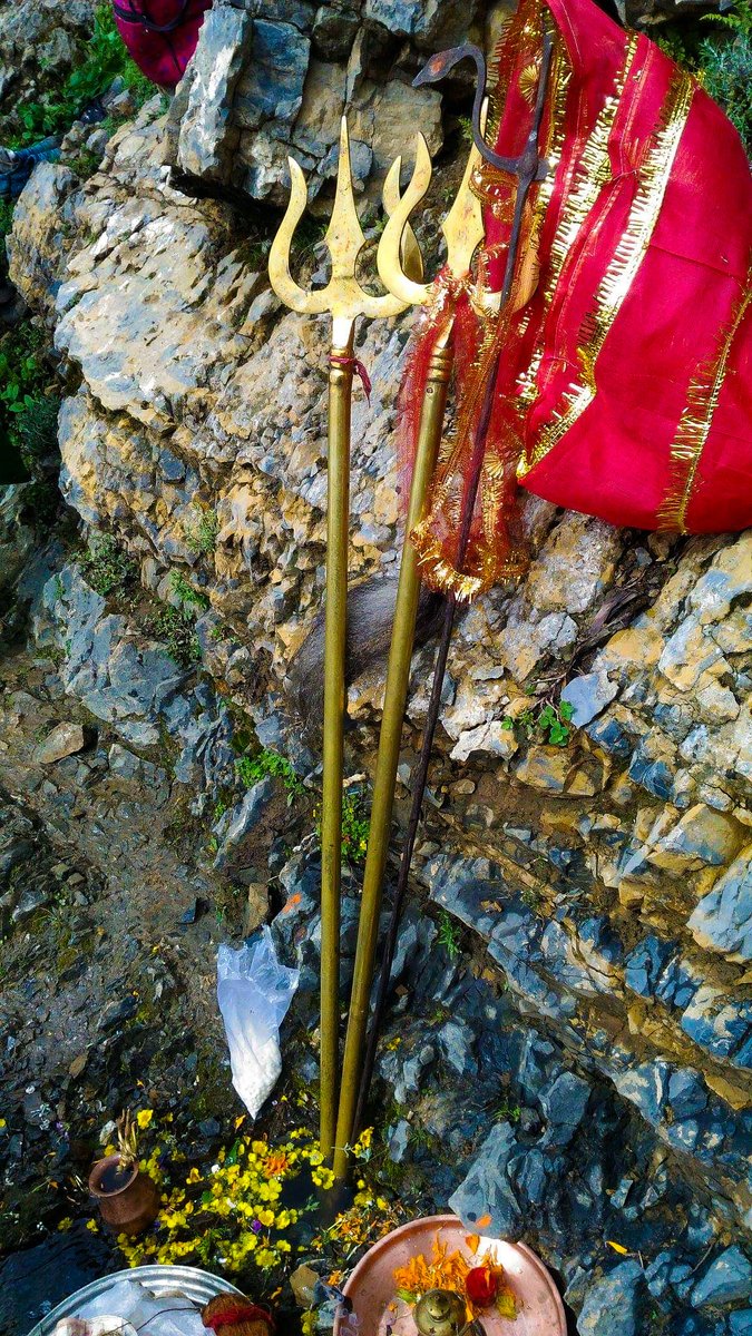 Rudder Ganga also known as Dessa Stream. The origin of this stream is from a rock at Chandreni ( Chanda Rani) which is about 20-25 kms from Dessa valley of Siraj. Usually the streams originate from Glaciers but this stream is unique as its origin is from 5 apertures of a rock