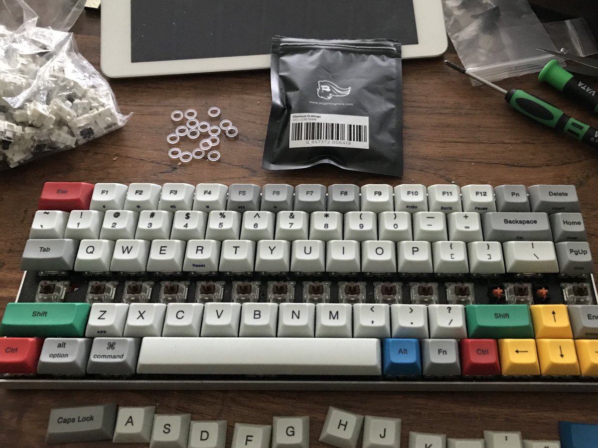 pehagg's tweet photo. Time to install dampers for my trusty Vortex Race 3. https://t.co/5xM3VvDuwa