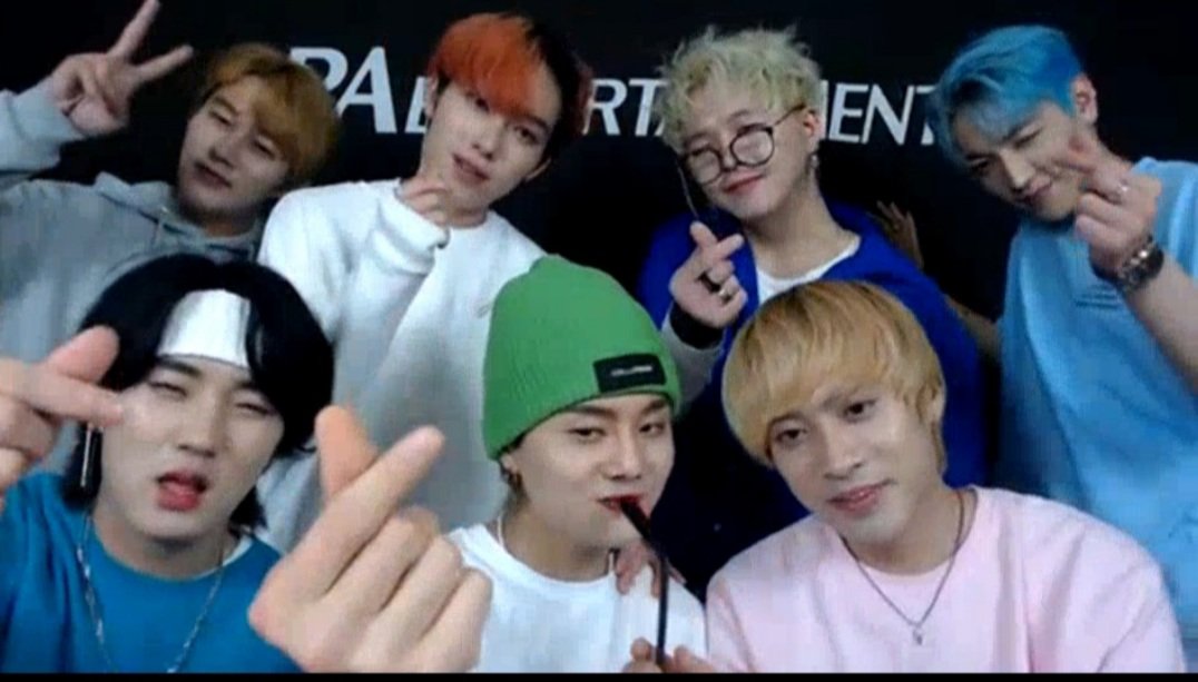 HatGirlBebe's tweet photo. 200 Days with Dustin. 🥺 Last fanmeet we promised to see each other again and today I bought my ticket to do just that. 🥰 I can't wait for the day to do it in person. ❤❤

#200DaysWithDustin
#더스틴_데뷔200일_축하해 https://t.co/IyYqO8jAmY