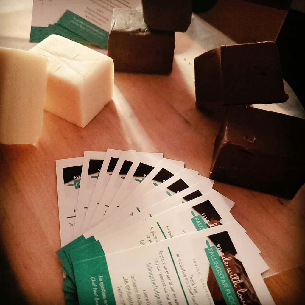 pbauersd's tweet photo. If you are a chocolate lover then you MUST try my chocolate fudge. @FallingstarF is hand crafted made by a local professional chef. Try our fudge of the month- Chocolate Peanut Butter Fudge. It sells out quick. Email fallingstarfudge@gmail.com or call/ text 619-757-4510 to order https://t.co/wa57Sx6L1h