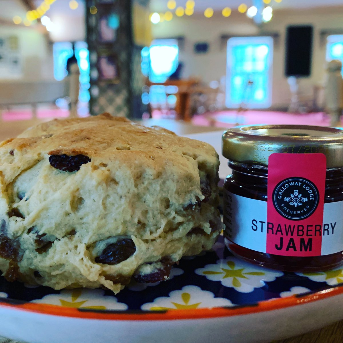 Are you a coffee shop or hotel who would like to serve individual portions of Jam that isn’t form Essex but is actually from Scotland. We have got you covered... #jam #scotland #marmalade #supportlocal #madeinscotland #scottisfood #producer #scotlandfoodanddrink #foodservice #28g