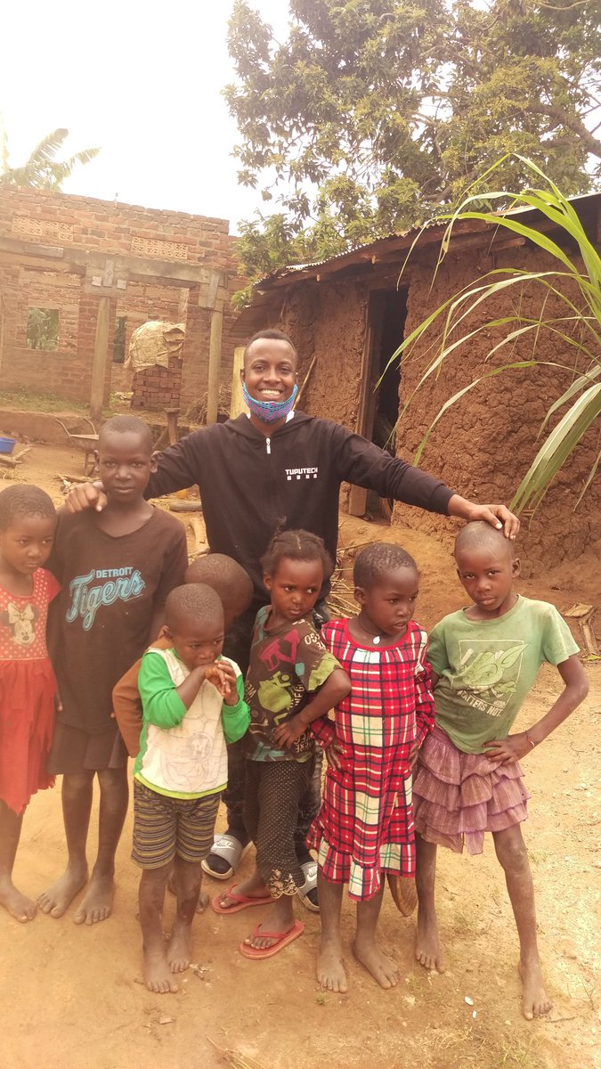 friends_uganda's tweet photo. A bunch of new friends from masaka.. an outreach loading... https://t.co/0Tr0cwXOWn