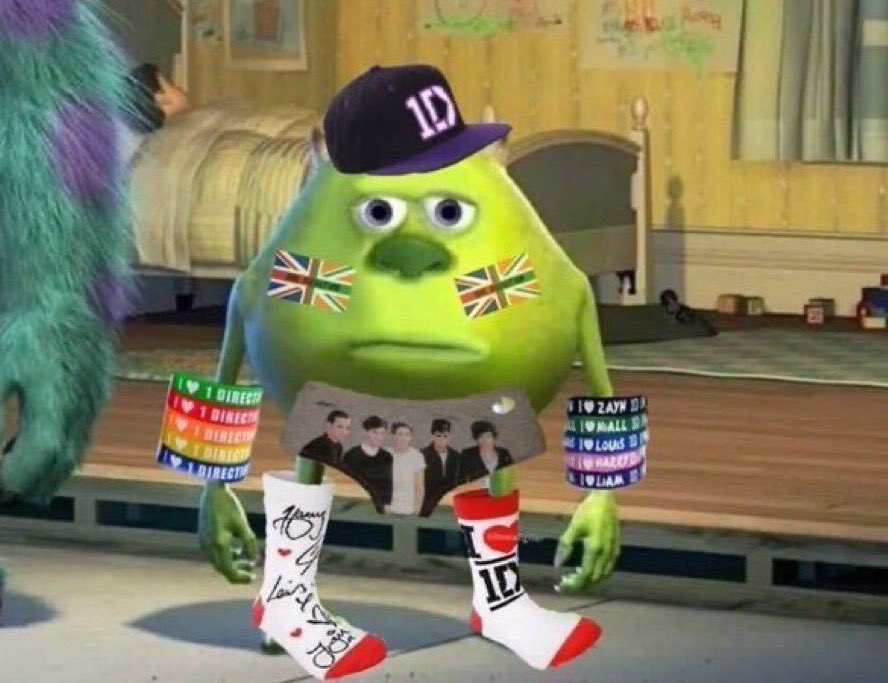 IrwinftNarry_'s tweet photo. *Liam and the 1D account tweet about the 10 year anniversary*

Me :

#10YearsOfOneDirection #10YearsOf1D https://t.co/6MhetRX7a0