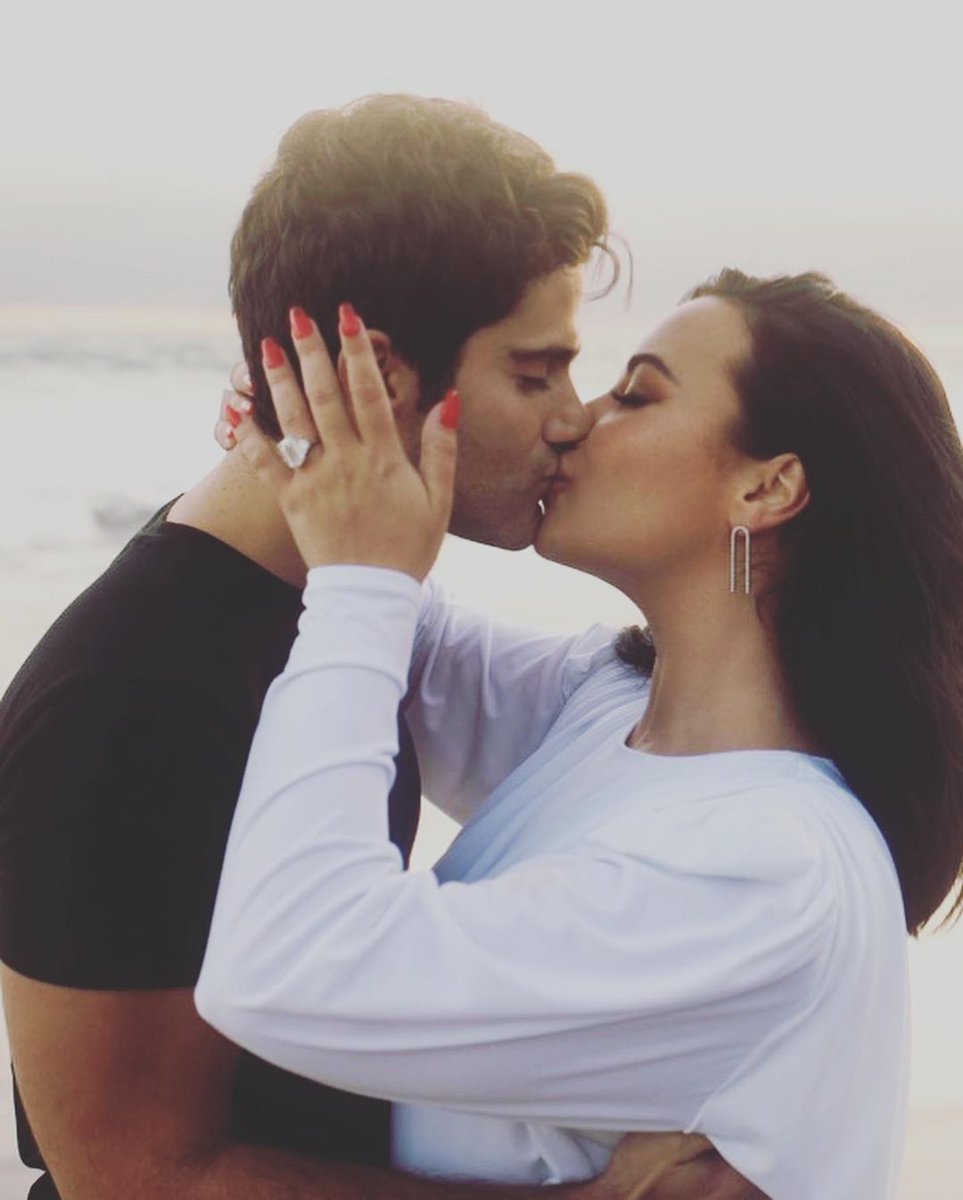 ValouGreece's tweet photo. She looks so truly happy!! I'm so happy with her happiness... Two years ago her life was in danger, and now, two years later, she got engaged, looks so beautiful and full of joy... That's everything to me #DemiandMax #Demigotengaged https://t.co/YvM3PtGLkK