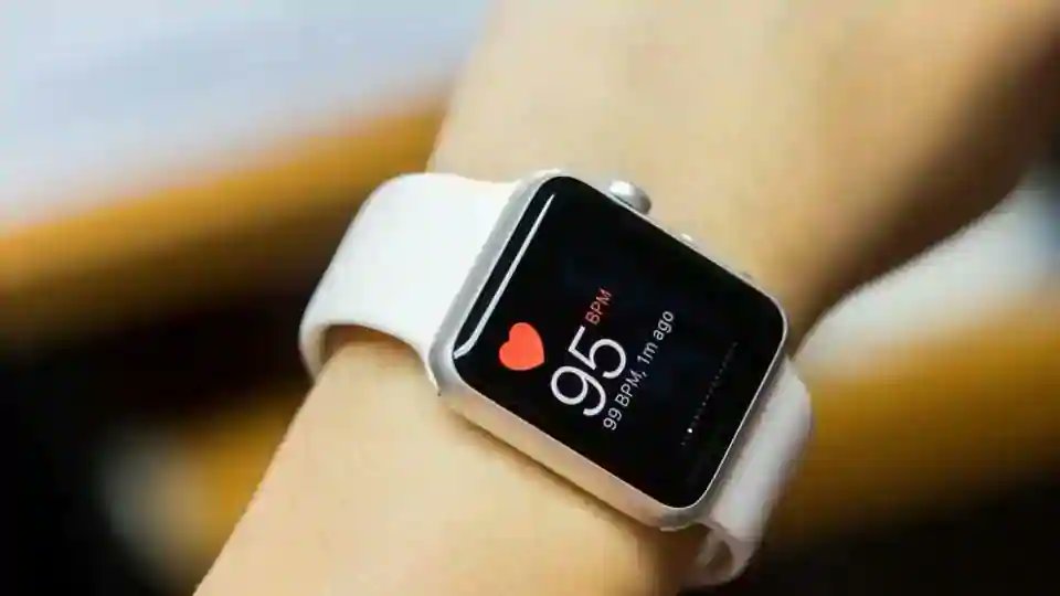 htTweets's tweet photo. AIIMS Nagpur ‘develops’ smart wristband to track coronavirus positive and suspected patients

https://t.co/iACF1YWqHg https://t.co/GQBvYi6WEQ