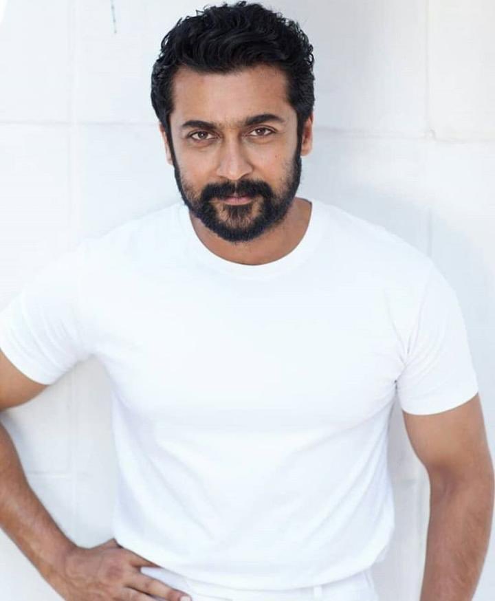 AthulyaOfficial's tweet photo. #HappyBirthdaySuriya  #HappyBirthdaySuriya wishing you many more happy returns of the day to the charming , hard worker , talented and great human being @Suriya_offl sir 😍🙏 stay happy and healthy always 🤩 #VaadivasalFirstLook #HBDSuriya https://t.co/2Y5Aiu9BjX