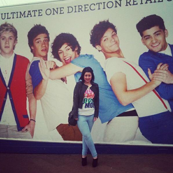 kim_ephgrave's tweet photo. 10 years flies, I miss u x @onedirection https://t.co/DLwN1QZEmk