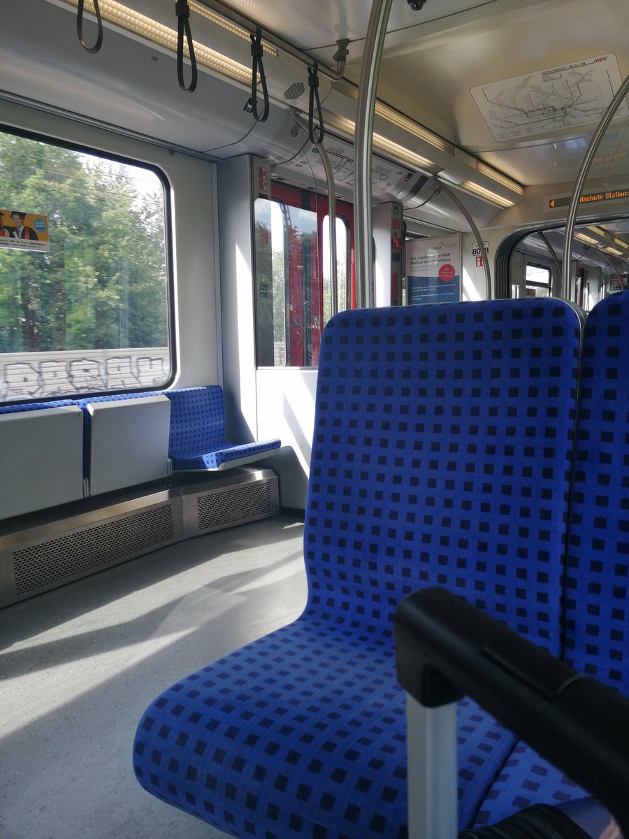 DschungleQueen's tweet photo. Noch genieße ich mein Leben in leeren Zügen.
Später werde ich ein Bier in mehreren Zügen genießen. Das ist der Plan.

Moin https://t.co/mXtLPsgJ2h