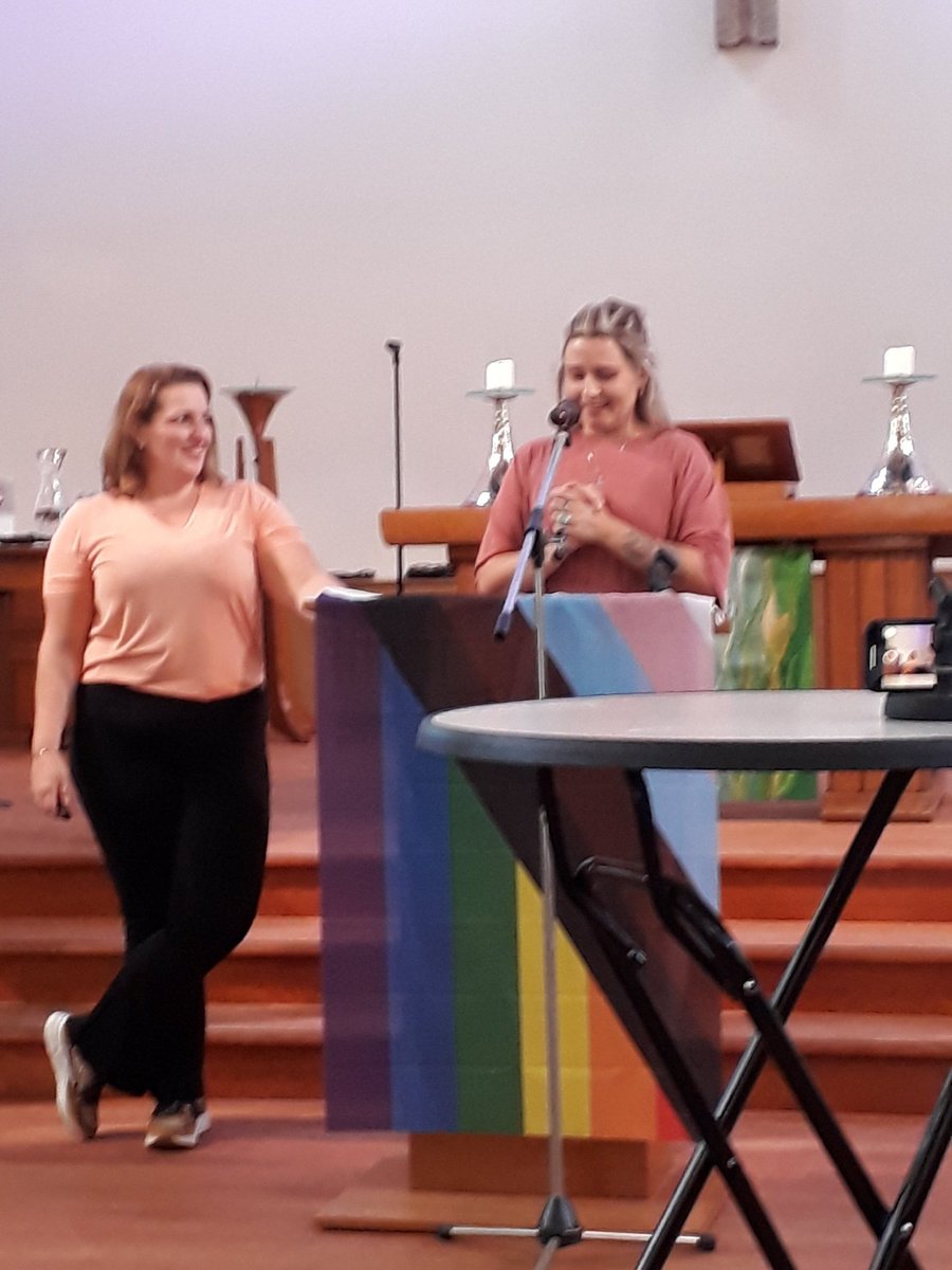 FCoelman's tweet photo. We beginnen met de Levvel &amp; Lutherse Pride week kick off. Inspirerende leerbijeenkomst over seksuele en genderdiversiteit
@Levvel_jeugd https://t.co/Cr8q5TxvFz