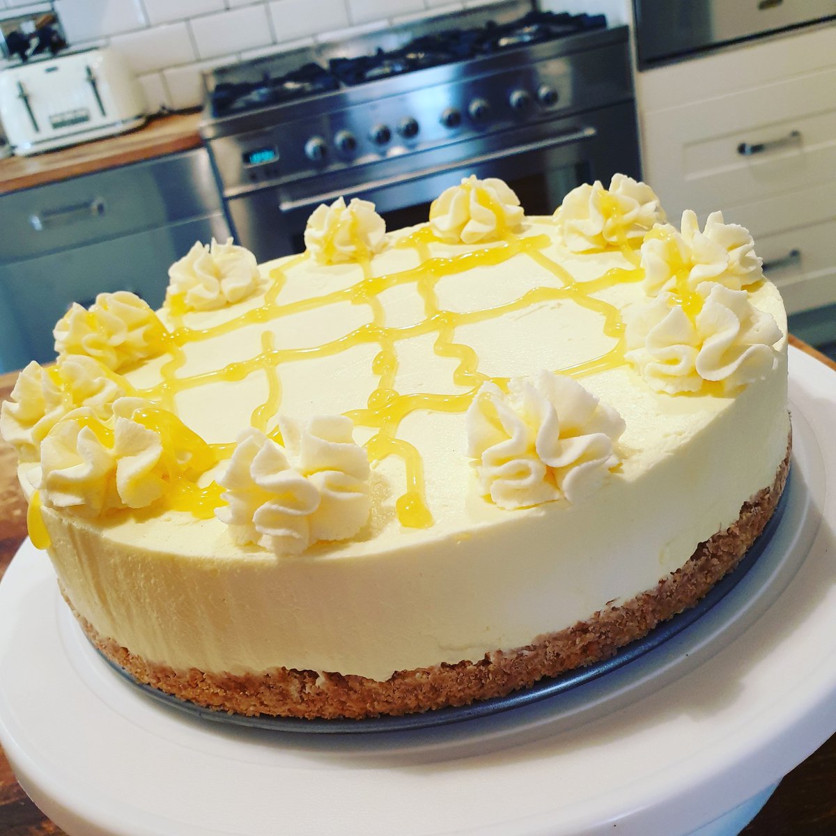 CcCfinz's tweet photo. Lemon cheesecake 😋😋 https://t.co/hsZcF35UFZ