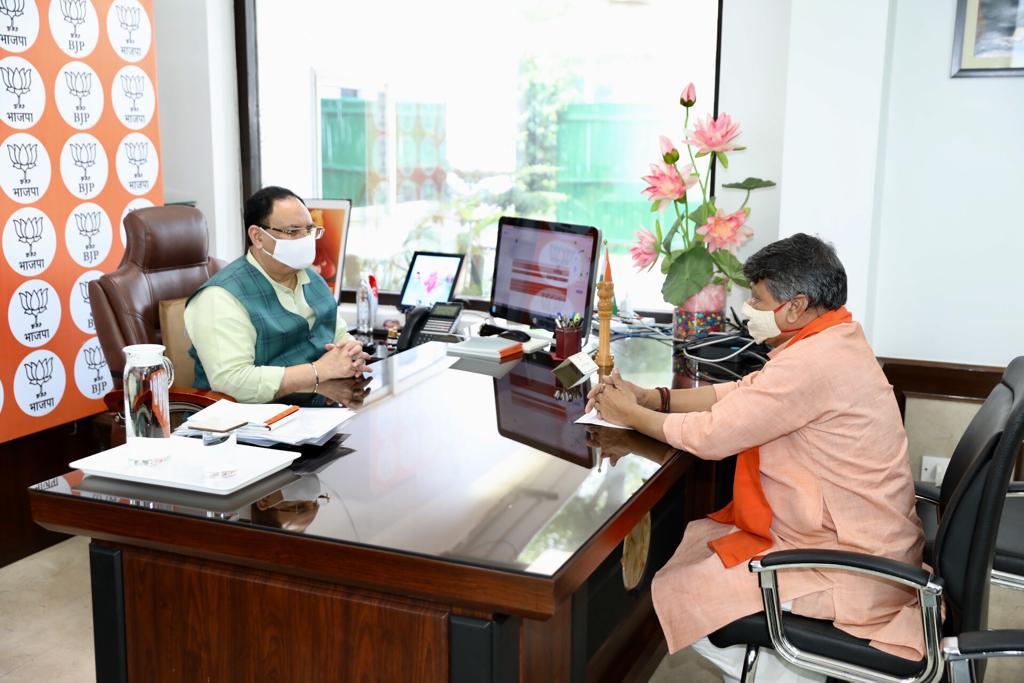 KailashOnline's tweet photo. आज दिल्ली में भाजपा के राष्ट्रीय अध्यक्ष श्री @JPNadda जी से मुलाकात की। उन्हें पश्चिम बंगाल की ताजा स्थिति की जानकारी के साथ ही वहाँ की कानून-व्यवस्था के बिगड़ते हालात और हठधर्मी #TMC सरकार के बारे में बताया। https://t.co/ygPD3r5YR3