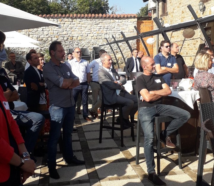 Aujourd'hui l'<a href="/IUTsaintetienne/">IUT de Saint-Etienne</a> est présent à l'inauguration du site "Produire en France" par les adhérents de <a href="/Mecaloire/">Mécaloire</a> en présence du secrétaire général de la Préfecture et de Monsieur Buffet, Credit Agricole Loire Haure-Loire #alternance #entreprises #partenariat