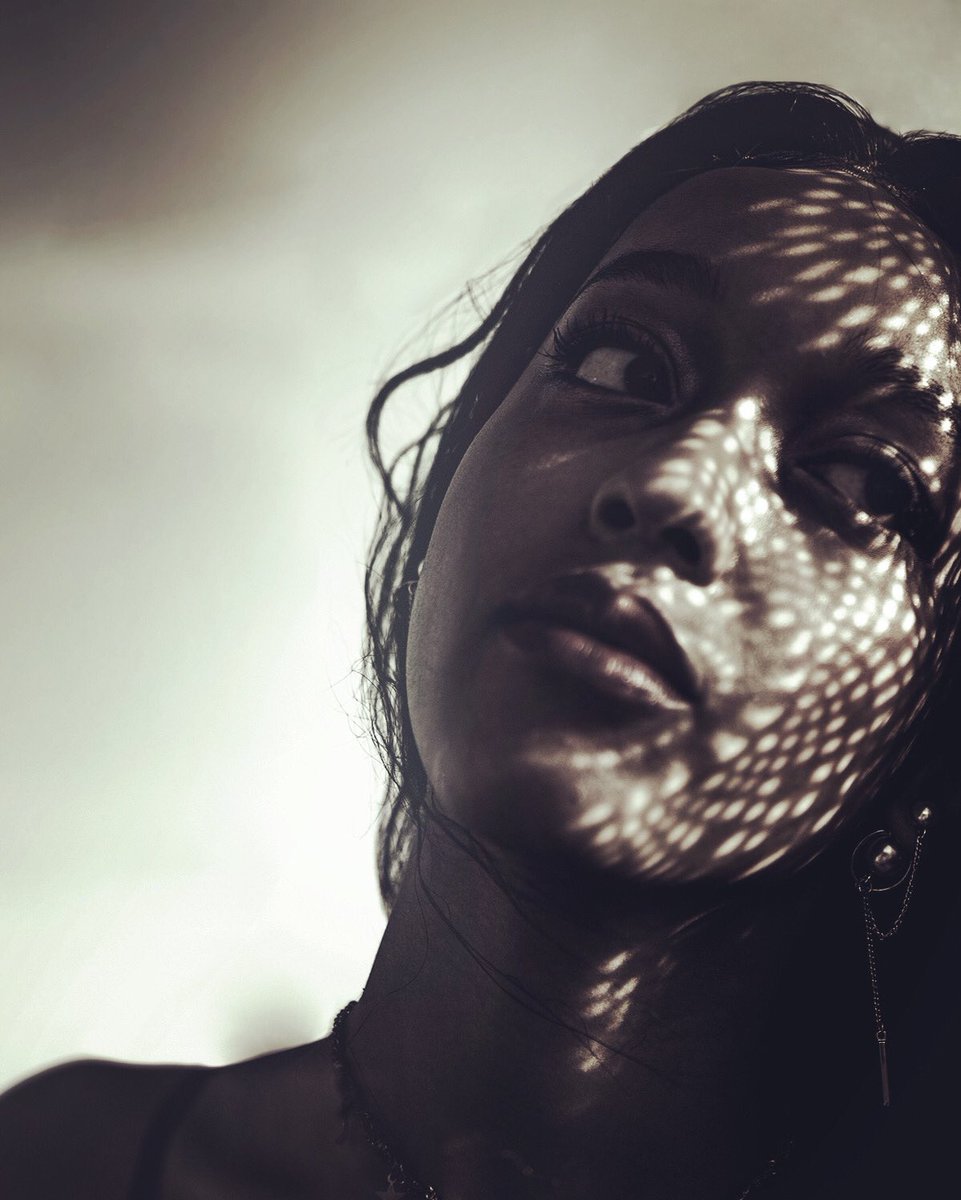 SHIMAFOTOGRAPHY's tweet photo. - B - E - A - U - T - Y -
#blm #blacklivesmatter #blacklivesmattertokyo #blmtokyo #blmtokyomarch #beautyhacks
#shimaphotographyanddesign #blmrevolution #revolutionarylove #portraits #東京 #ポートレイト #写真 #島卓也 #hasselblad https://t.co/BedXzGDJU0