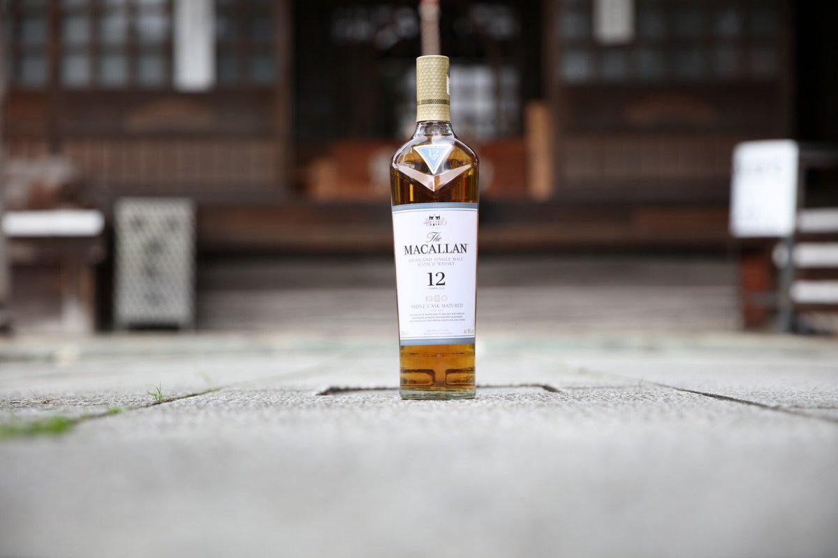 PicsWhiskey's tweet photo. 『MACALLAN DOUBLE CASK12yo』

ファインダー越しのマッカランカッコイイよね。
#写真 #photo #whisky  #秩父 #ウイスキー #MACALLAN #whisky #whiskey #homebar #themaltcask #whiskygeek #whiskygram #whiskeylover
#whiskylover #malt #alcohol https://t.co/9h5CnUCGoY