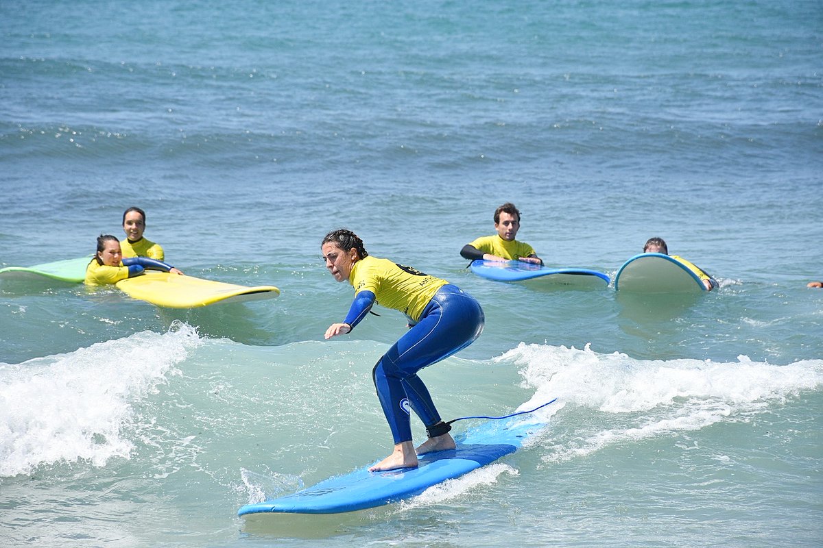 Patris9's tweet photo. "La vida se mide en los momentos en los que te sientes vivo, así que vive." #AMiYoDeAyer #Rayden #IntentandoSerSurfer 😂
🏄🏻♀️🏄🏻♀️🏄🏻♀️ https://t.co/k8eAeC3xdF