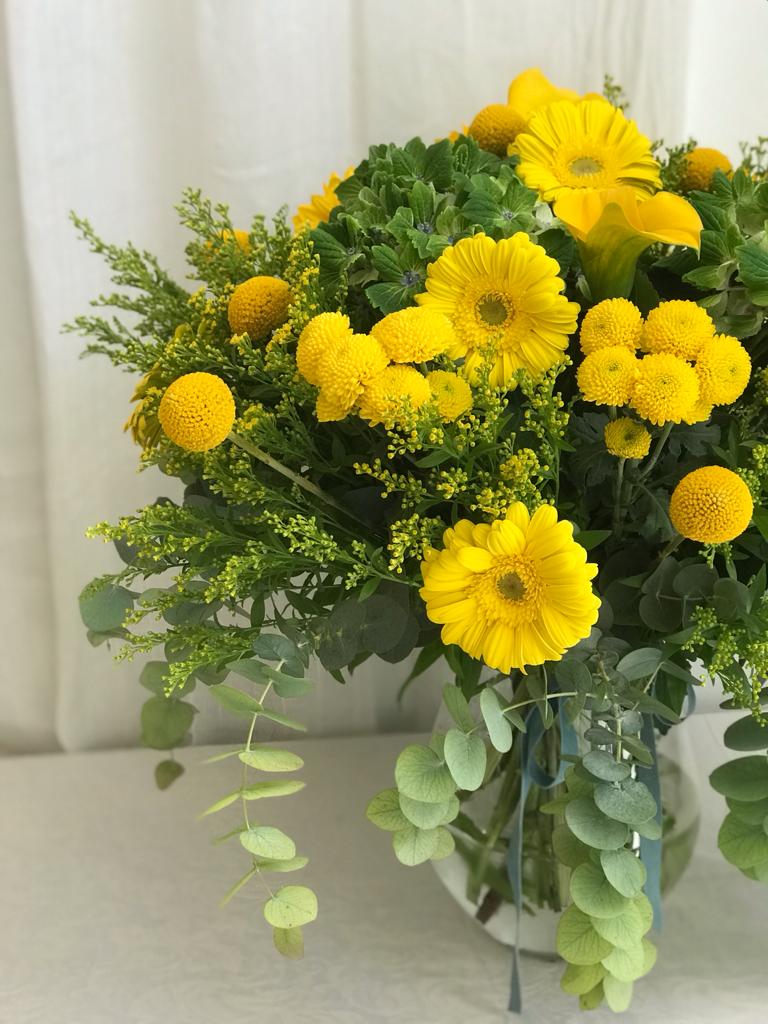 El próximo días 26 es el #DíadelosAbuelos. No olvides decirle con #flores lo que significan para ti.

#MeleroFloristas #RegalaFlores