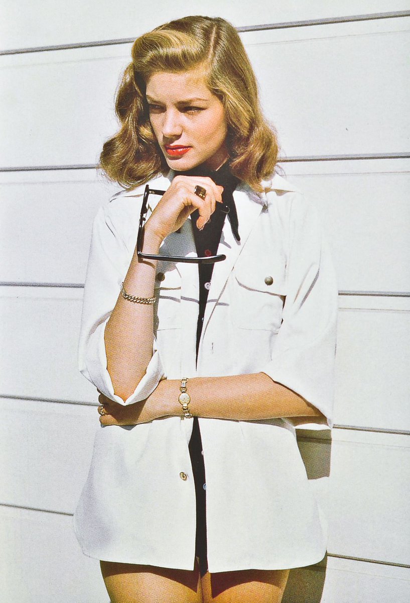 CHC_1927's tweet image. Lauren Bacall photographed by John Engstead, 1945.