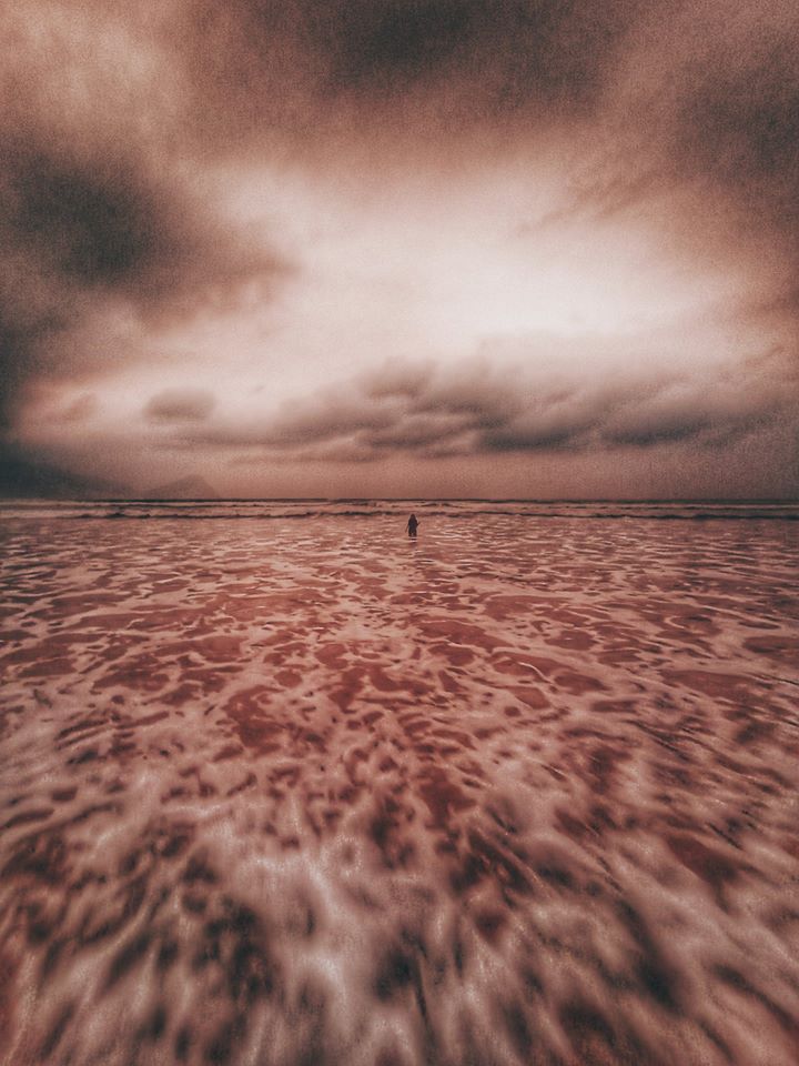 ORMARA BEACH

Post Apocalyptic Waves... Crushing Me, Killing..Me

#karachi #baluchistan #beach #ormarabeach #surreal #postapocalyptic
#pakistan #vacy #feels #instadaily #folksouls #taxcollection #waves