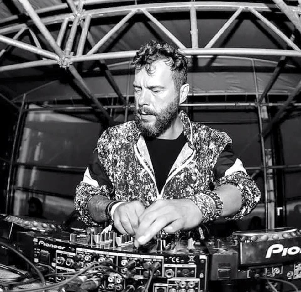 . <a href="/birolgiray/">BeeGee</a> (BeeGee) %100 Music Presents Electronica Festival Çeşme 2020'de - Biletler Biletix'de: bit.ly/efc2020tickets

#electronicafestival #cesme #yüzdeyüzmüzik #joinandblend #birolgiray #beegee