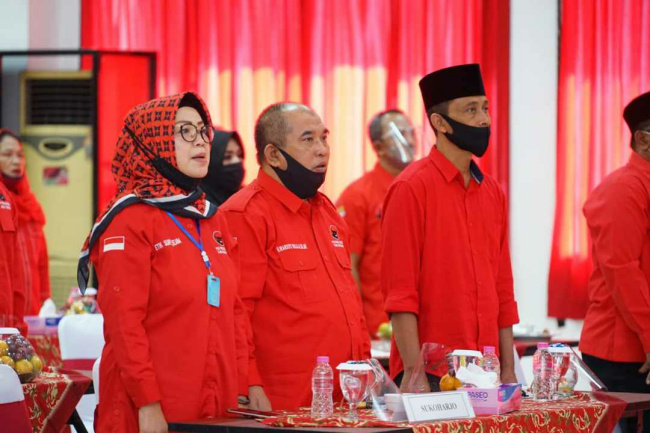 8. Etik Suryani, istri Bupati Sukoharjo (ca-Bupati Sukoharjo)