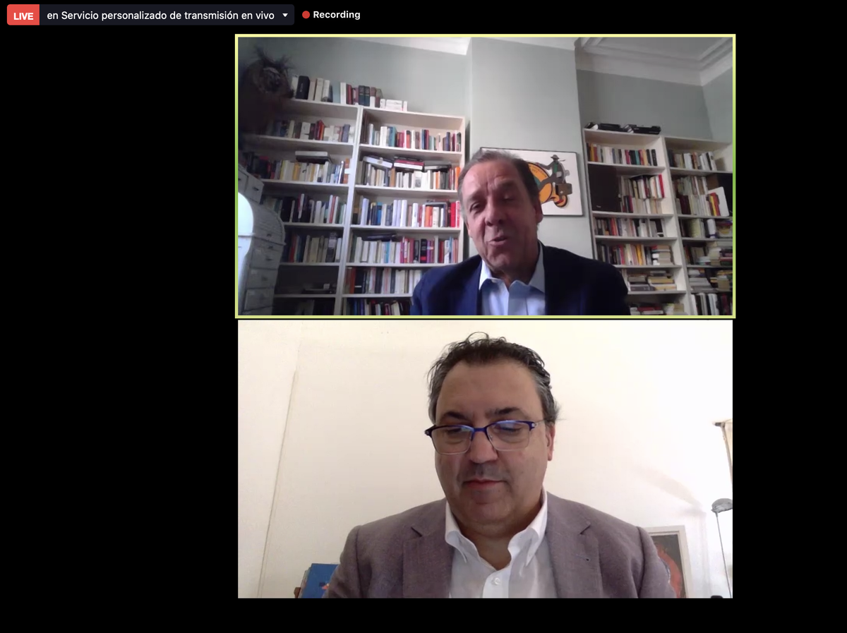 aaliciaetw's tweet photo. Xavier Prats Monné en el Auditorio de #VirtualEducaConnect. Reflexionando sobre la figura de los mentores entre los docentes. ¡Magníficas palabras en la mañana del jueves! @virtualeduca https://t.co/SxNN6LW8vJ