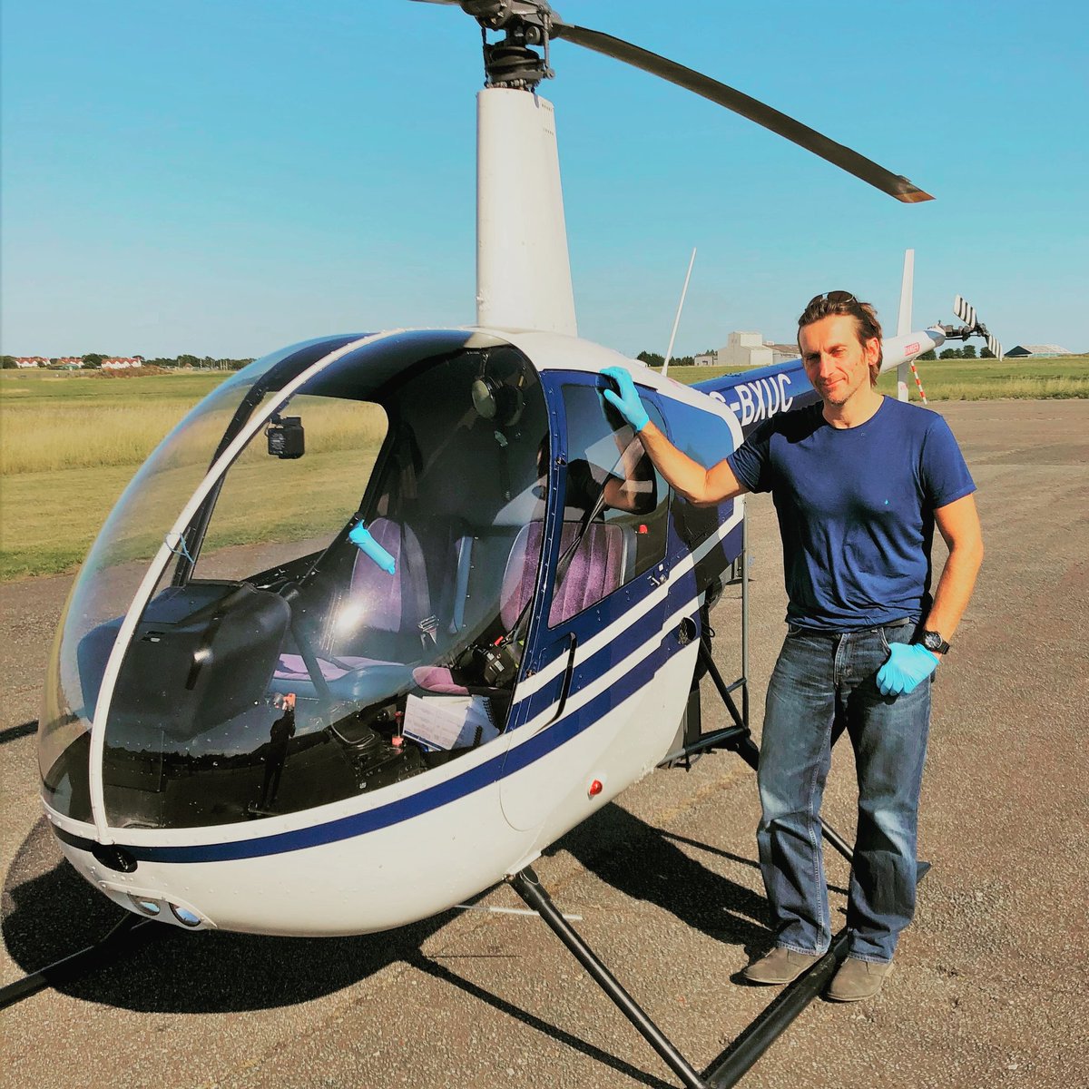 More congratulations in order! A very well done to Dan for completing his first solo in the R22! #PilotTraining #FirstSolo #Helicopter #R22 #TheCoolestWayToTravel