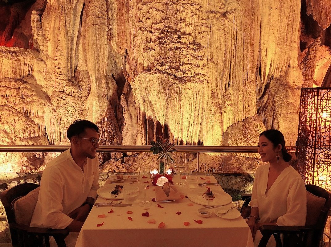 Jomkitamy's tweet photo. [ JomKitaPergi ] - Restoran Dalam Gua Di Ipoh Sesuai Untuk Mereka Yang Mahukan Suasana Makan Yang Romantik!!! 😍 #JomKita
.
Lokasi 📍: Jeff's Cellar, The Banjaran Hotsprings, Ipoh, Perak https://t.co/rRQElxMALF