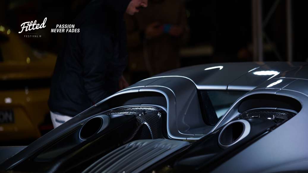 fittedfestival's tweet photo. @duttongarage brought along a fleet of super and hypercars. One of the standouts was the @porsche 918 Spyder which is fitted with the 4.6-liter V8 engine working together with electric motors to produce a combined output of 874 horsepower(652 kilowatts) and (1,280 Newton-meters). https://t.co/D37r2y2Sbx