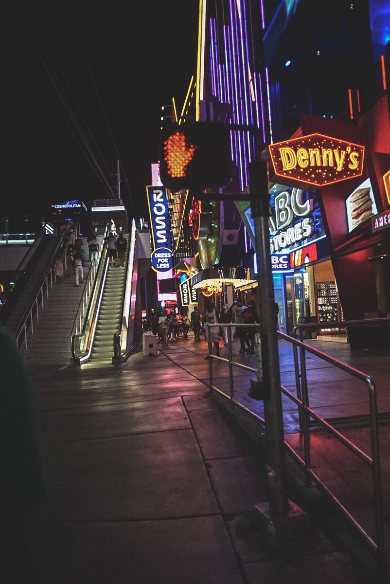 KhyleWithaH tweet media