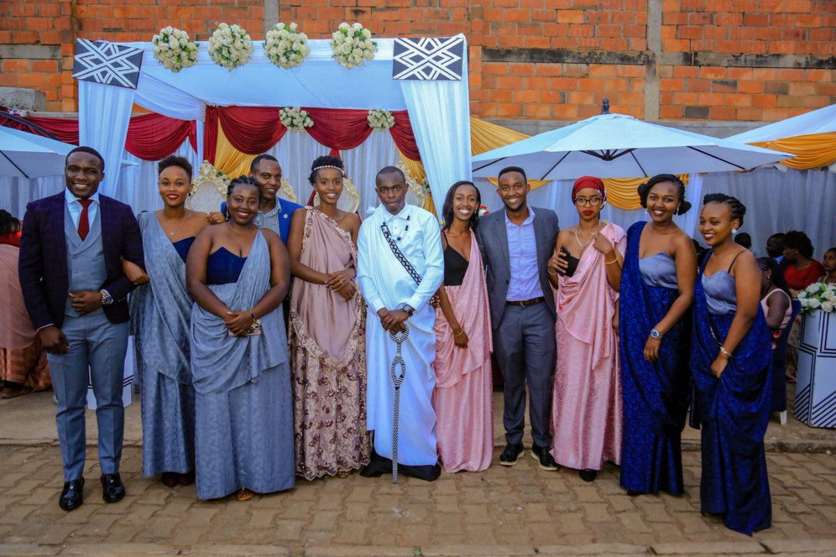 AlexNiyonzima's tweet photo. My #RCKCThrowbackThursday goes to @Iradukunda99 Rct who's recently celebrated her marital anniversary. Marriage must be a good thing https://t.co/gWhafjNaUg