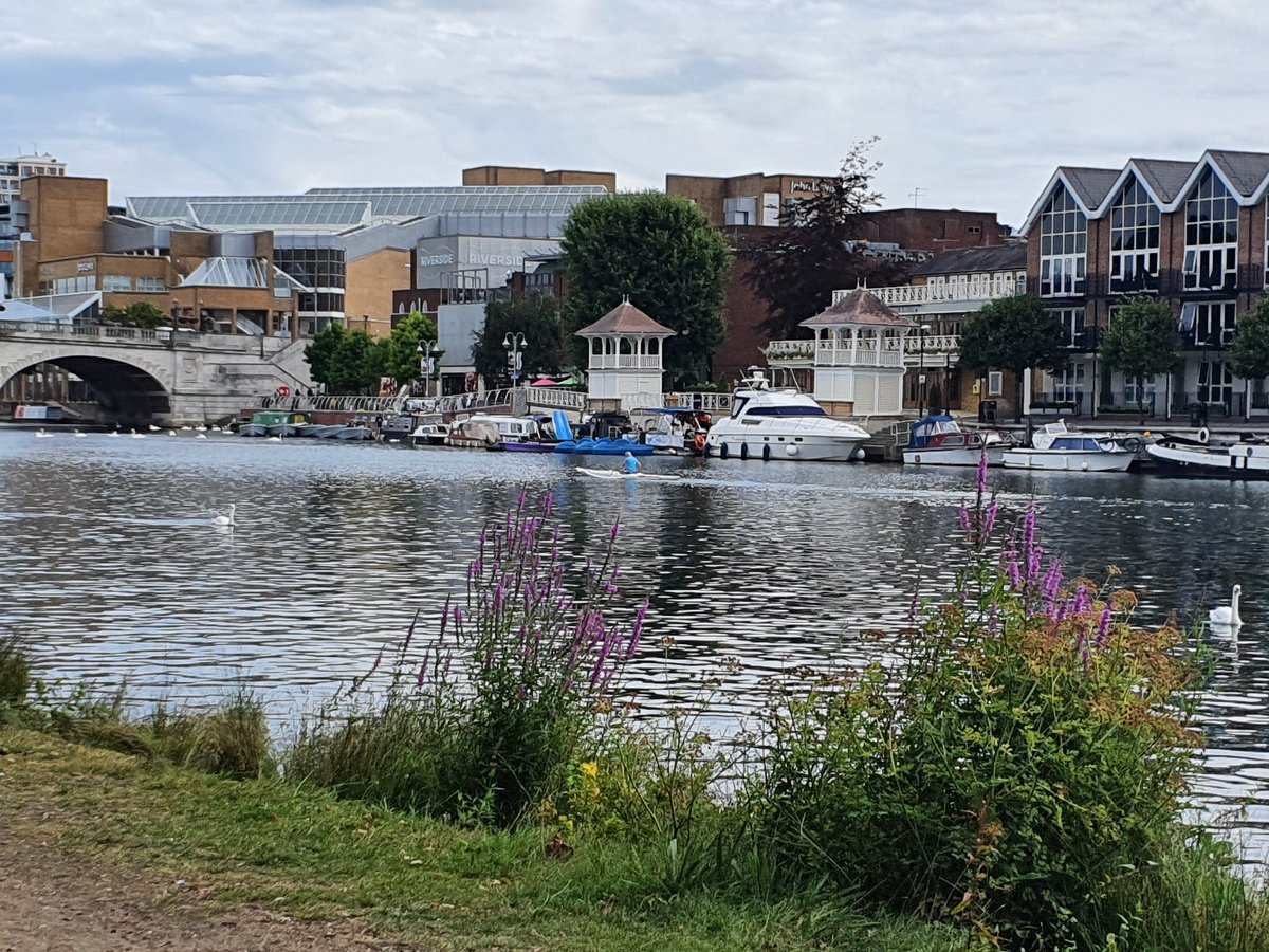 AnneMariePiazza's tweet photo. On my marathon walk @Walk7forYemen I'm now passing the @Rosetheatre #AChristmasCarol 2015 &amp; Kingston where I swap onto the south side of the river 

@mrthomascoles @EamonnODwyer @ciaranmccon @GabrielleMoleta @Jon_Trenchard @JessicaElisaBo1 #TonyHunt #MartinBall @paulhawkyard https://t.co/FeeItJ89b1