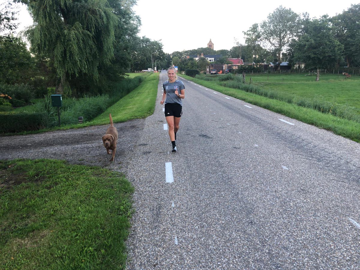 Ready for tomorrow girls? 🤩

🔚 Summerholiday
🔜 1st training 

#preseason #voorbereiding #letsgooooo