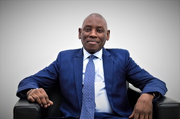 Conversation avec <a href="/mabinguengom1/">Mabingue Ngom</a> 

En exclusivité avec <a href="/BenYaiche/">Rachida Benyaiche</a> retour sur les études en cours portant “Démographie, paix et sécurité au Sahel”. Un grand symposium, pour marquer un tournant décisif dans le #Sahel.

lnkd.in/eMUb2eU?trk=pu…