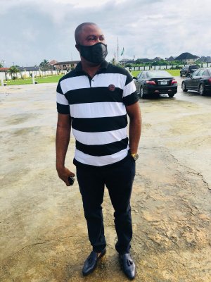 Adeyeni18's tweet image. Away from home