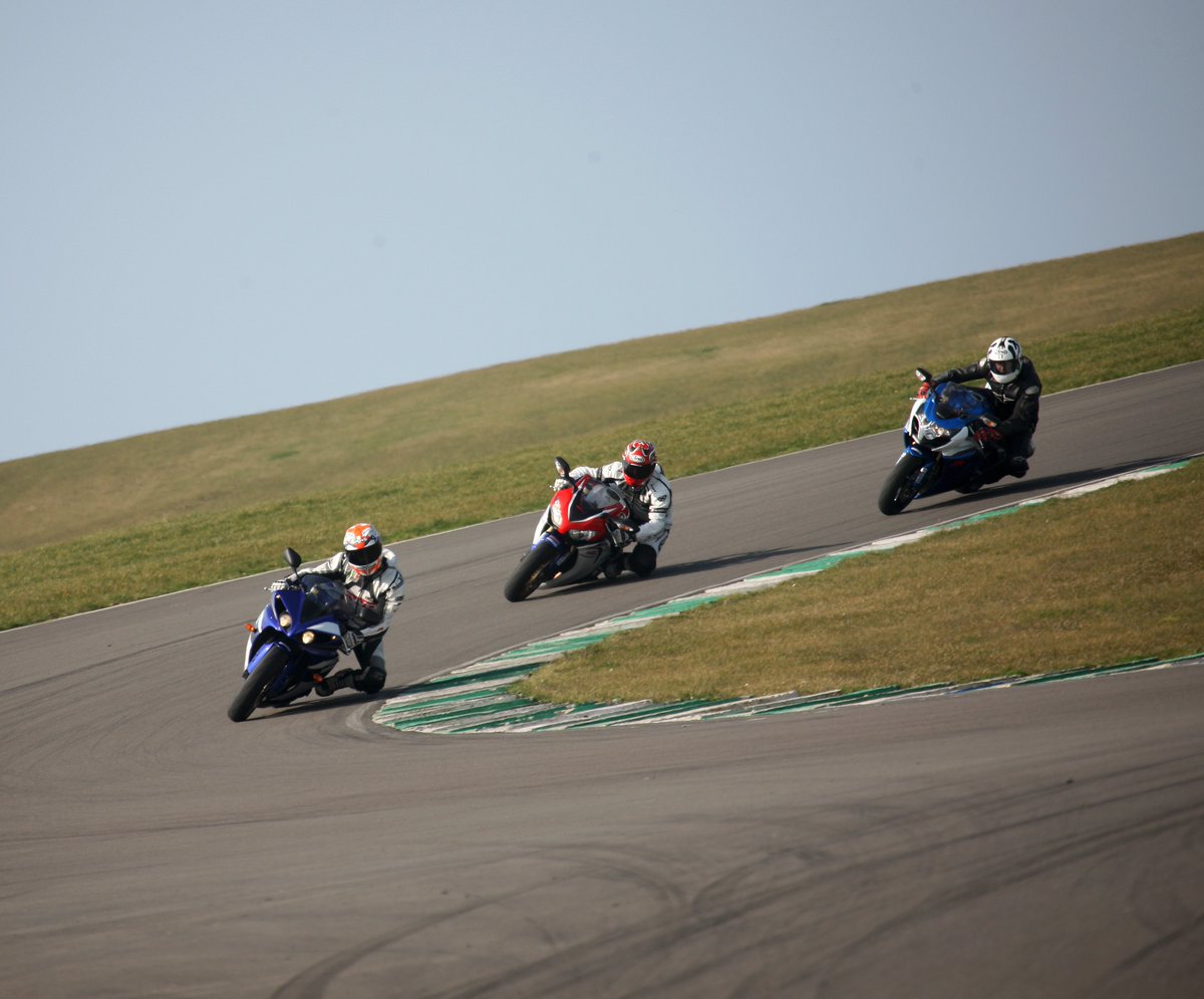 Trying to keep up with <a href="/Jimwhit69/">James Whitham</a> at <a href="/angleseycircuit/">Anglesey Circuit</a> with former MRO Powerbike champion John Paul Scott in tow. One of the best 1000cc magazine group tests I’ve ever had the pleasure of organising and writing for T.W.O magazine, April 2009. 📷 <a href="/snapperjc/">jason critchell</a> #throwbackthursday