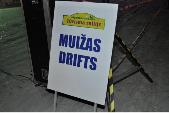 TRallijs's tweet photo. Pirmajā ziemas tūrisma rallijā katra komanda pielika savu roku Pirts muzeja Sējā veidošanā  https://t.co/8fzi9YFaTi https://t.co/KQseWoEzHn